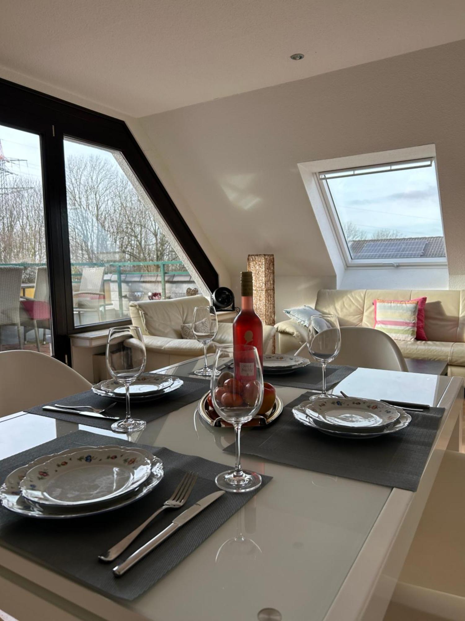 Moderne 3 Zimmer Wohnung In Heiligenhaus Exteriör bild